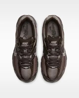 Nike Air Max Moto 2K Women's Shoes Velvet Brown/Enigma Stone/Velvet Brown [Velvet Brown/Enigma Stone/Velvet Brown, Foam midsole, Rubber outsole]