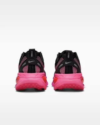 Nike Vomero 18 Women's Road Running Shoes Black/Hyper Pink/Laser Crimson/Black [Weight: Approx. 263g/9.3oz (Women’s US 8), Heel-to-toe drop: 10mm, Black/Hyper Pink/Laser Crimson/Bl