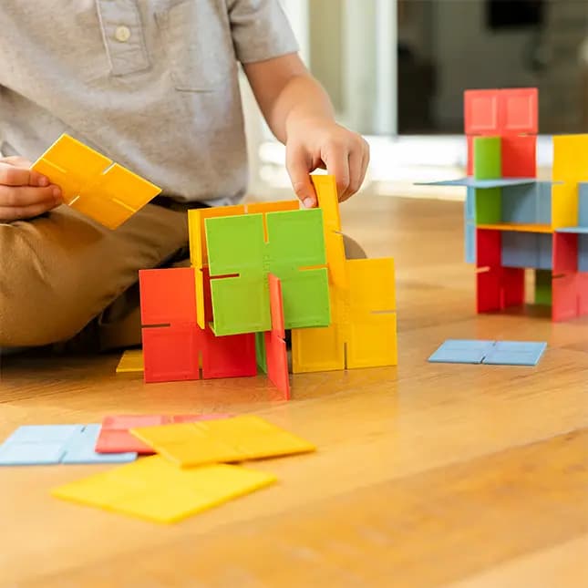 Fat Brain Toys Dado Squares Slot-Together Building Toy for Kids Ages 3 and Up [Set of 36 colorful squares with slots cut out of each side, Encourages fine motor skills, spatial rea