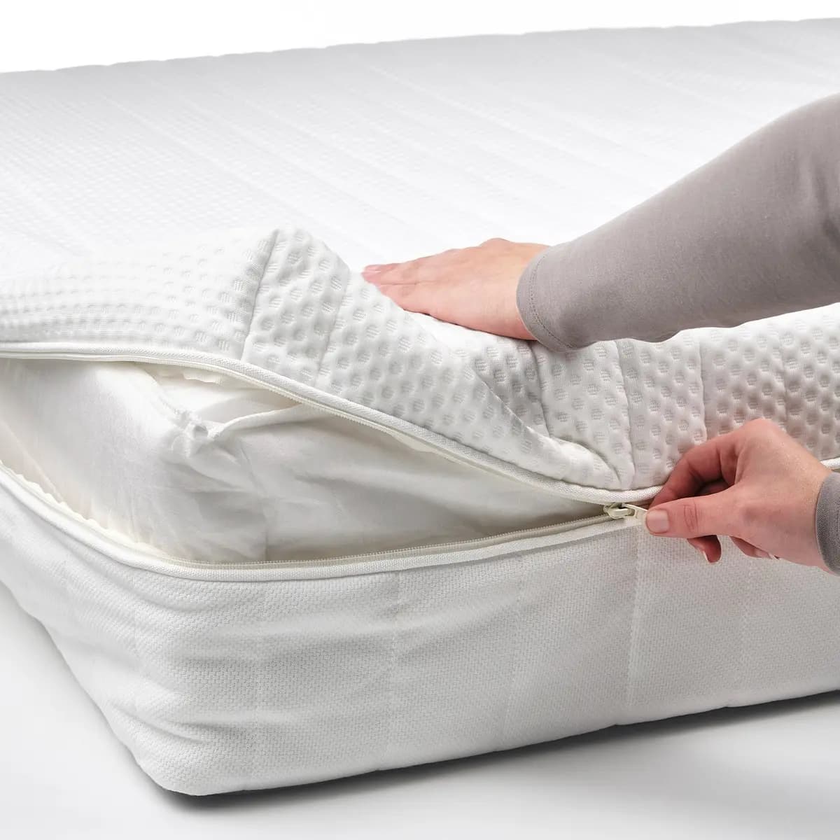 IKEA ÅNNELAND Hybrid mattress, medium firm/white Queen [Length 79 1/2 ", Width 59 7/8 ", Thickness 9 1/2 "]