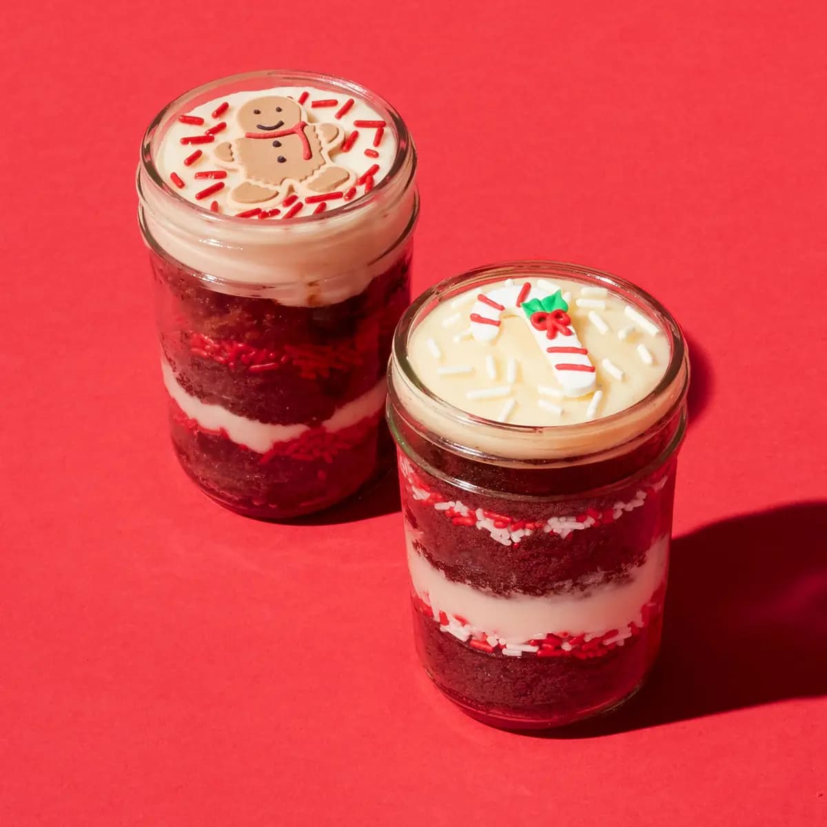 Holiday Classics Cupcake 2-Pack [6.1 oz, 5.7 oz, 3.69 lbs]