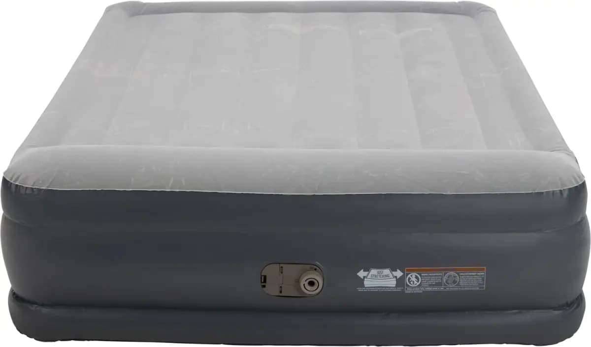 Magellan Outdoors Magellan Outdoors Tritech Raised King Air Mattress with Pump [Yes, 661, Air Mattresses]