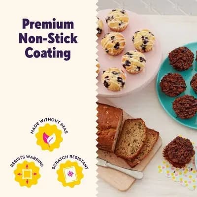 Wilton Ultra Bake Professional 12 Cup Nonstick Muffin Pan [1.9 Pounds, Steel, Rectangle (shape)]