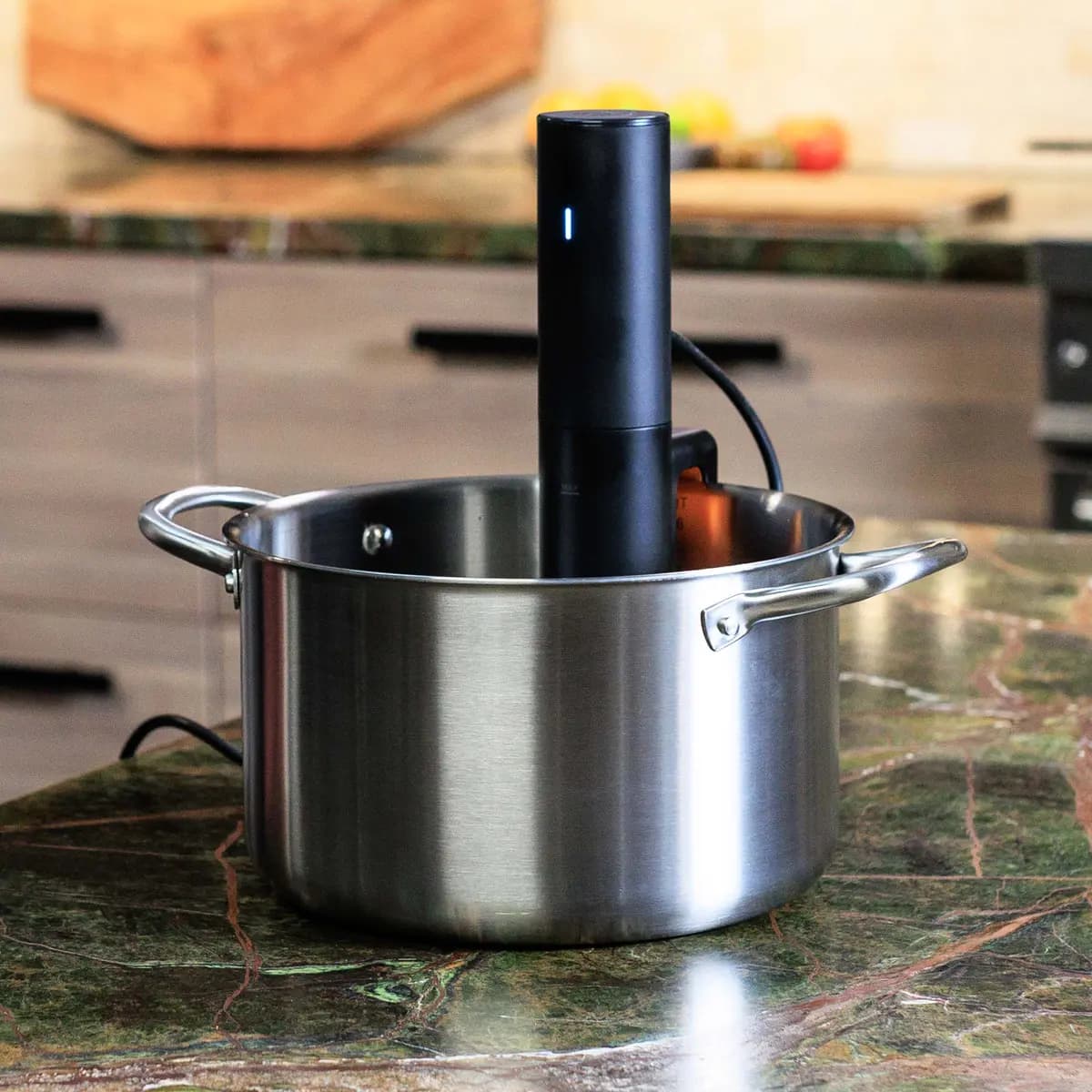 Anova Precision Cooker Mini [4.13 x 2.2 x 12.2 in., 1.5 lbs, 850W]