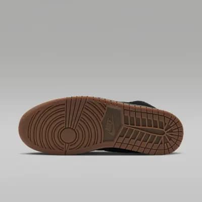 Air Jordan 1 Mid SE Men's Shoes Black/Gum Medium Brown/Team Red [Black/Gum Medium Brown/Team Red, Leather upper offers durability and structure., Wings logo on collar]