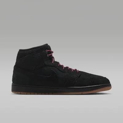Air Jordan 1 Mid SE Men's Shoes Black/Gum Medium Brown/Team Red [Black/Gum Medium Brown/Team Red, Leather upper offers durability and structure., Wings logo on collar]