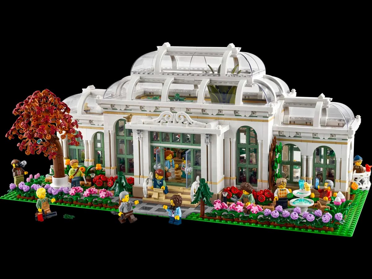 LEGO The Botanical Garden 21353 [3792 pieces, ages 18+, Ideas]