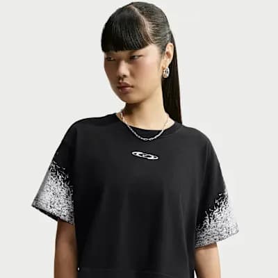 Nike Sportswear Classic Women's Cropped T-Shirt Black [Black, Ribbed collar, 100% cotton]