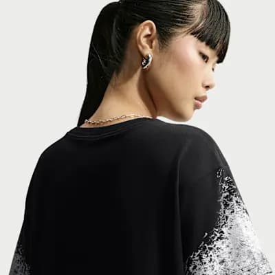 Nike Sportswear Classic Women's Cropped T-Shirt Black [Black, Ribbed collar, 100% cotton]