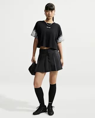 Nike Sportswear Classic Women's Cropped T-Shirt Black [Black, Ribbed collar, 100% cotton]