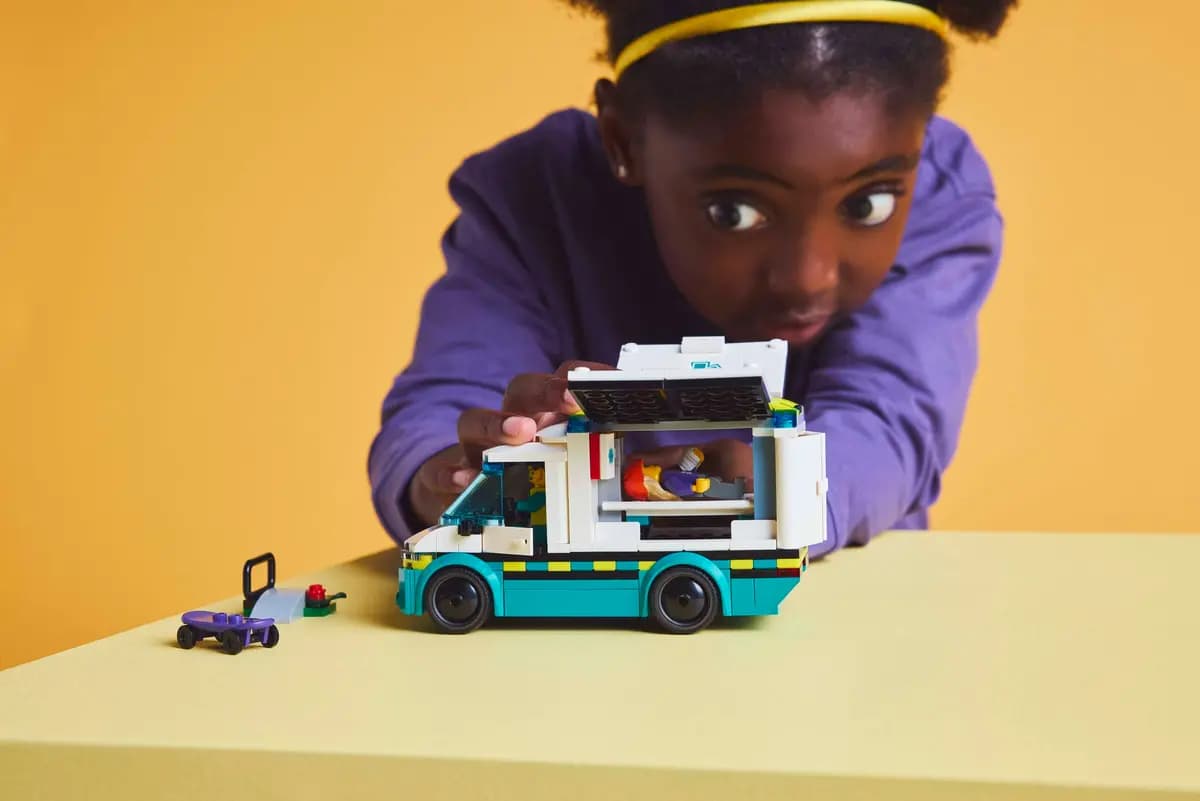 LEGO Emergency Ambulance 60451 [184 pieces, ages 5+, City]