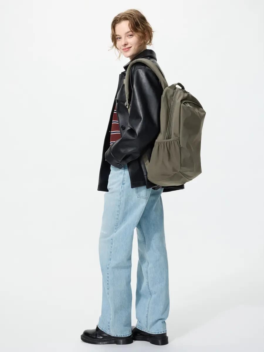 Uniqlo Utility Backpack Black [Imported, Do not wash, Do not dry clean, The front pocket has a key holder.]
