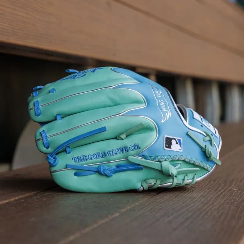 Rawlings Exclusive Heart of the Hide 11.5-Inch Infield Glove, Right Hand Throw [Conventional, Columbia Blue/Mint, Standard]