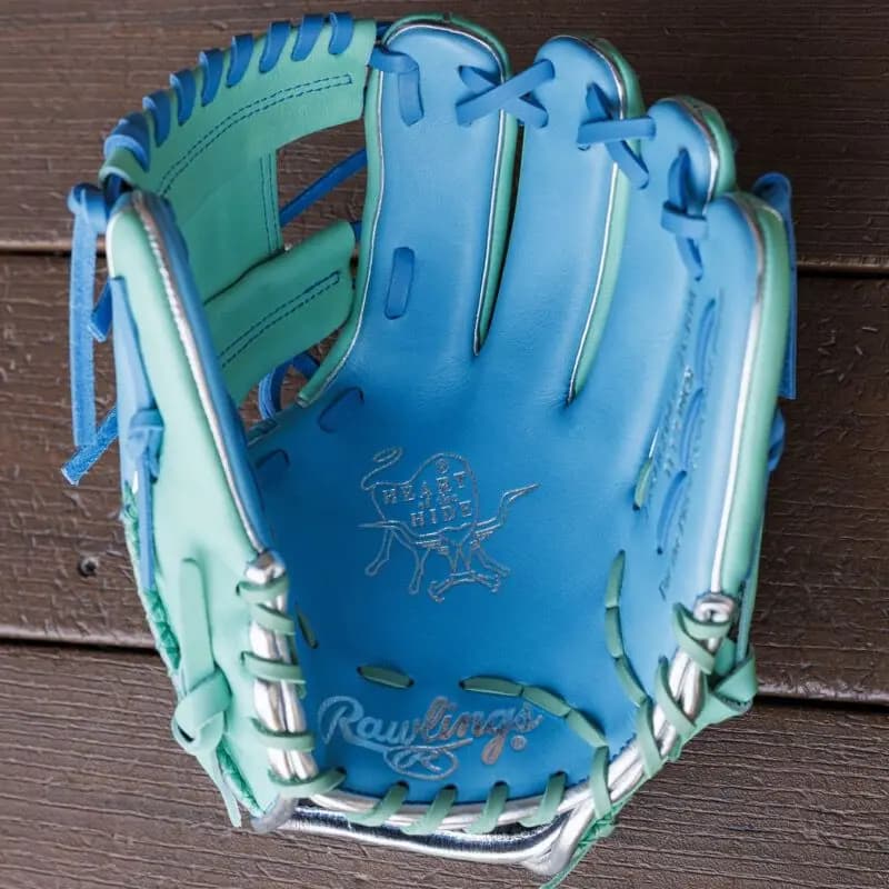 Rawlings Exclusive Heart of the Hide 11.5-Inch Infield Glove, Right Hand Throw [Conventional, Columbia Blue/Mint, Standard]