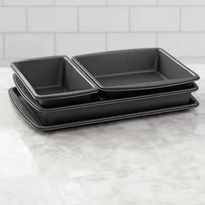 Wilton Ultra Bake Pro 4pc Bakeware Set: Nonstick Carbon Steel Baking Pan & Sheet, Dishwasher-Safe, Silver [Nonstick Coating, Dishwasher-Safe, Carbon Steel]