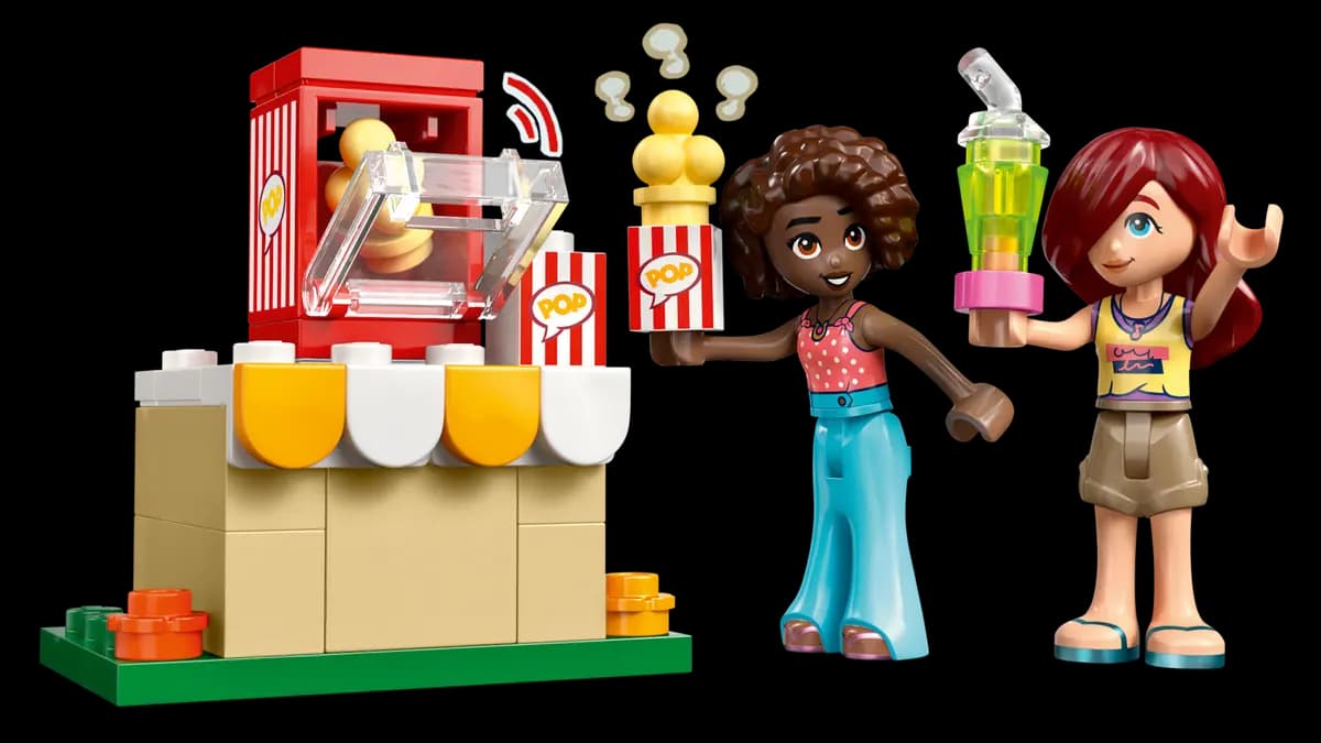 LEGO Friendship Movie Night 42642 [154 pieces, ages 6+, Friends]
