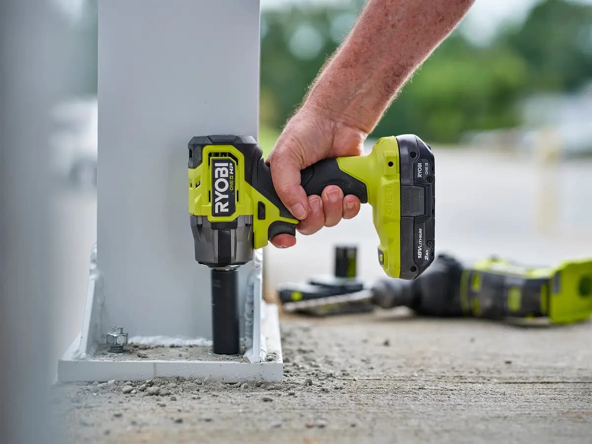 RYOBI 18V ONE+ HP Compact Brushless 4-Mode 1/2" Impact Wrench Kit [Torque Up to 275 ft-lbs., RPM (Auto) 0 - 850 / 0 - 2,100 / 0 - 2,800 / 0 - 2,200, Compact (Length) 5.4"]