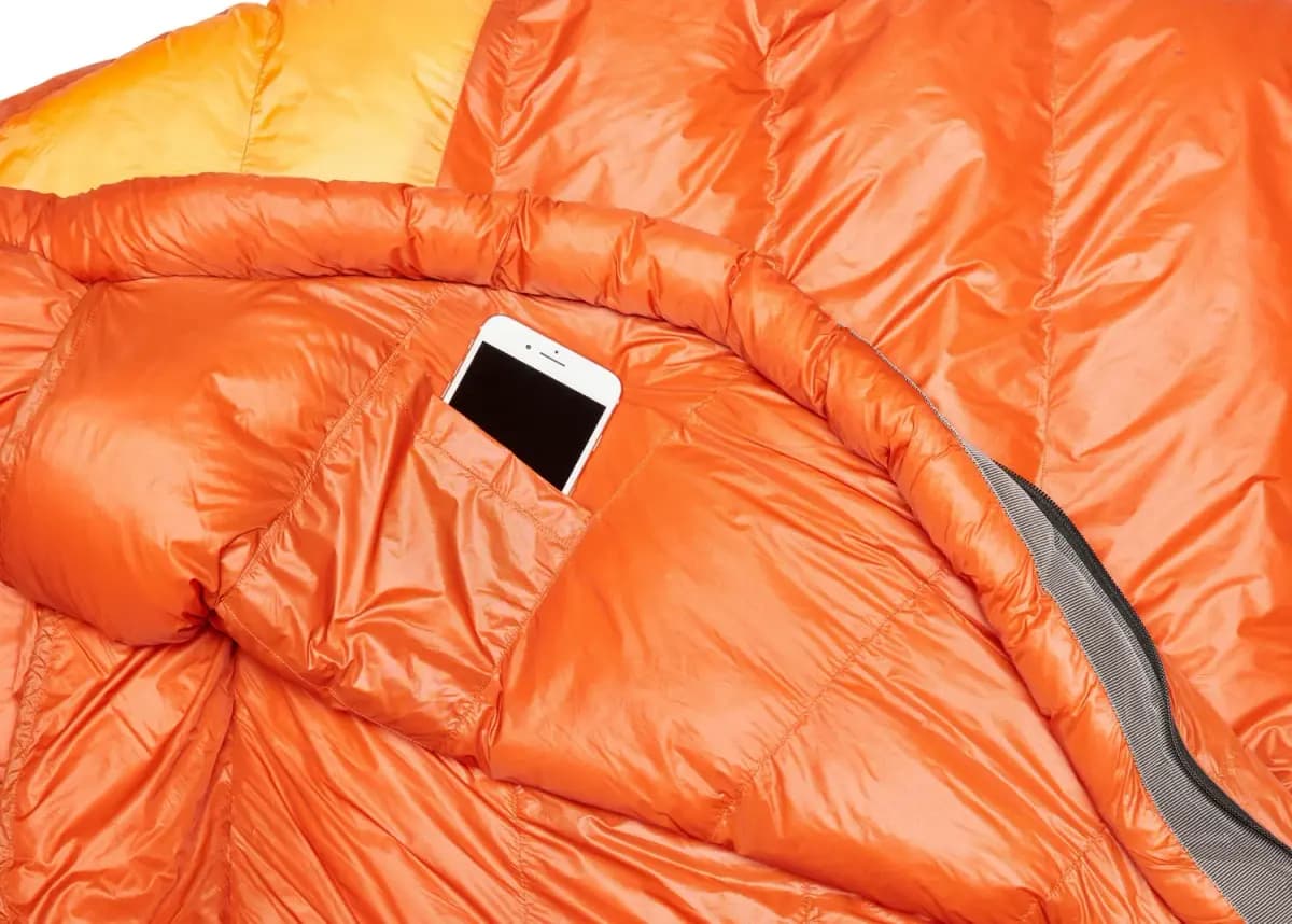 Magellan Outdoors Magellan Outdoors Pro 40Â°F Mummy Sleeping Bag [30 - 39 Degrees, Single, Sleeping Bag]