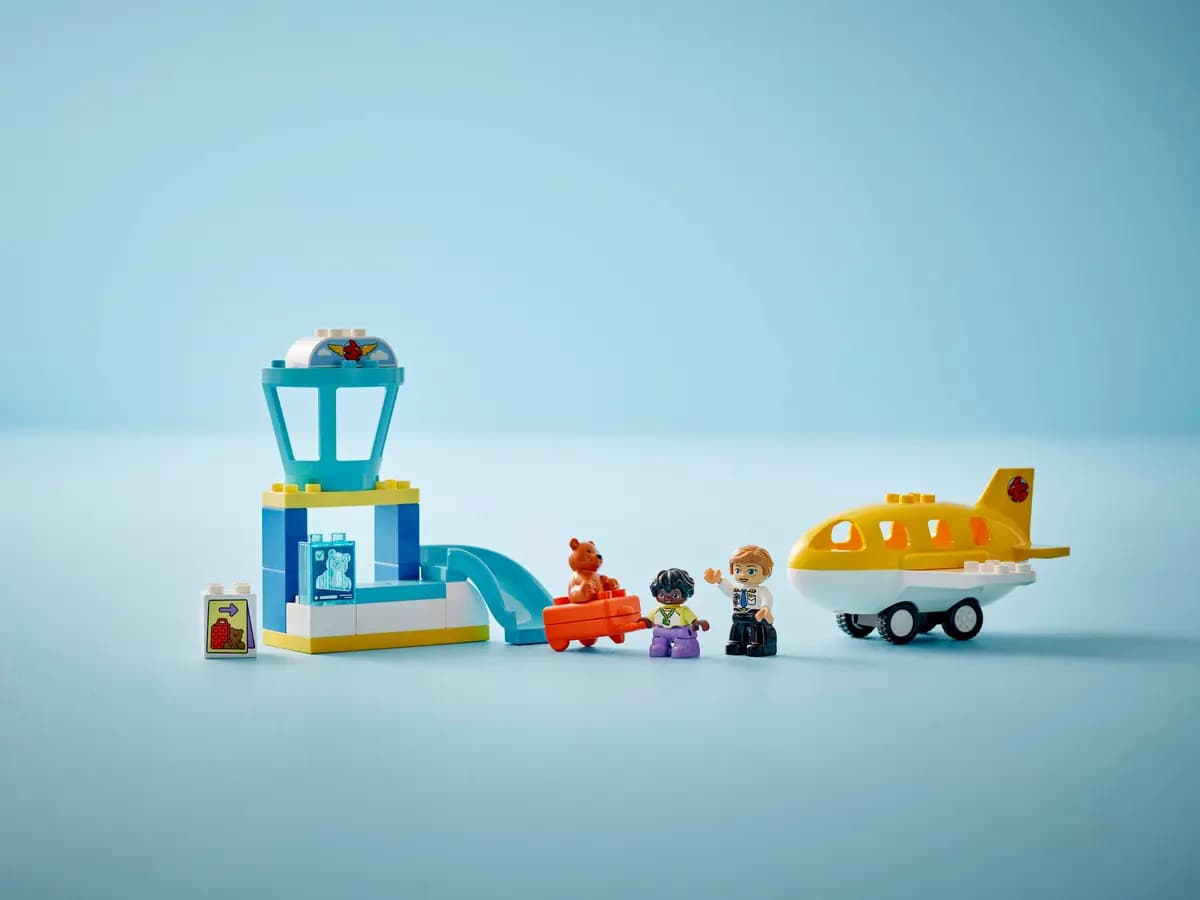 LEGO First Time at the Airport 10443 [23 pieces, ages 2+, DUPLO®]