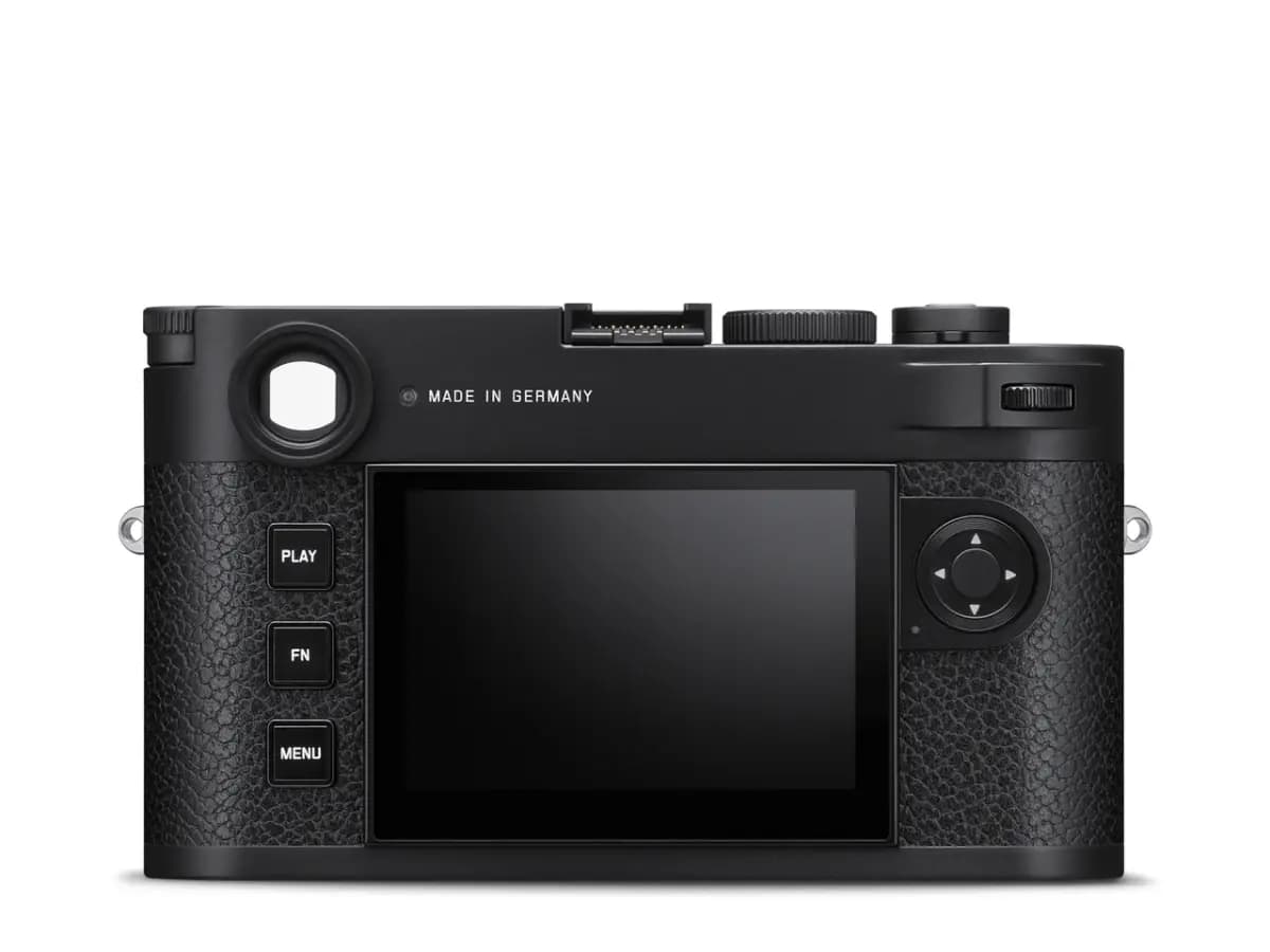 Leica M11-P in Black [Compact digital view and rangefinder system camera, Full-frame BSI CMOS sensor with Triple Resolution Technology, Maestro III processor for high-speed image p