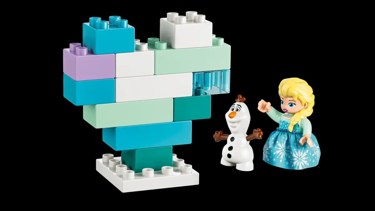 LEGO Frozen Creative Box with Elsa and Olaf 10462 [37 pieces, ages 2+, Disney™]