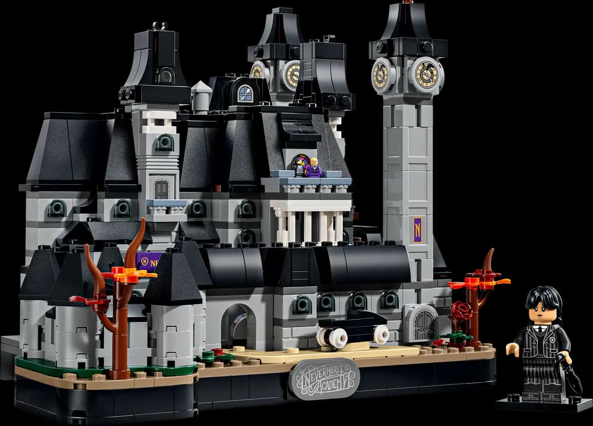 LEGO Nevermore Academy 76788 [890 pieces, ages 10+, LEGOÃƒÆ’Ã†â€™ÃƒÂ¢Ã¢â€šÂ¬Ã…Â¡ÃƒÆ’Ã¢â‚¬Å¡Ãƒâ€šÃ‚Â® Wednesday]