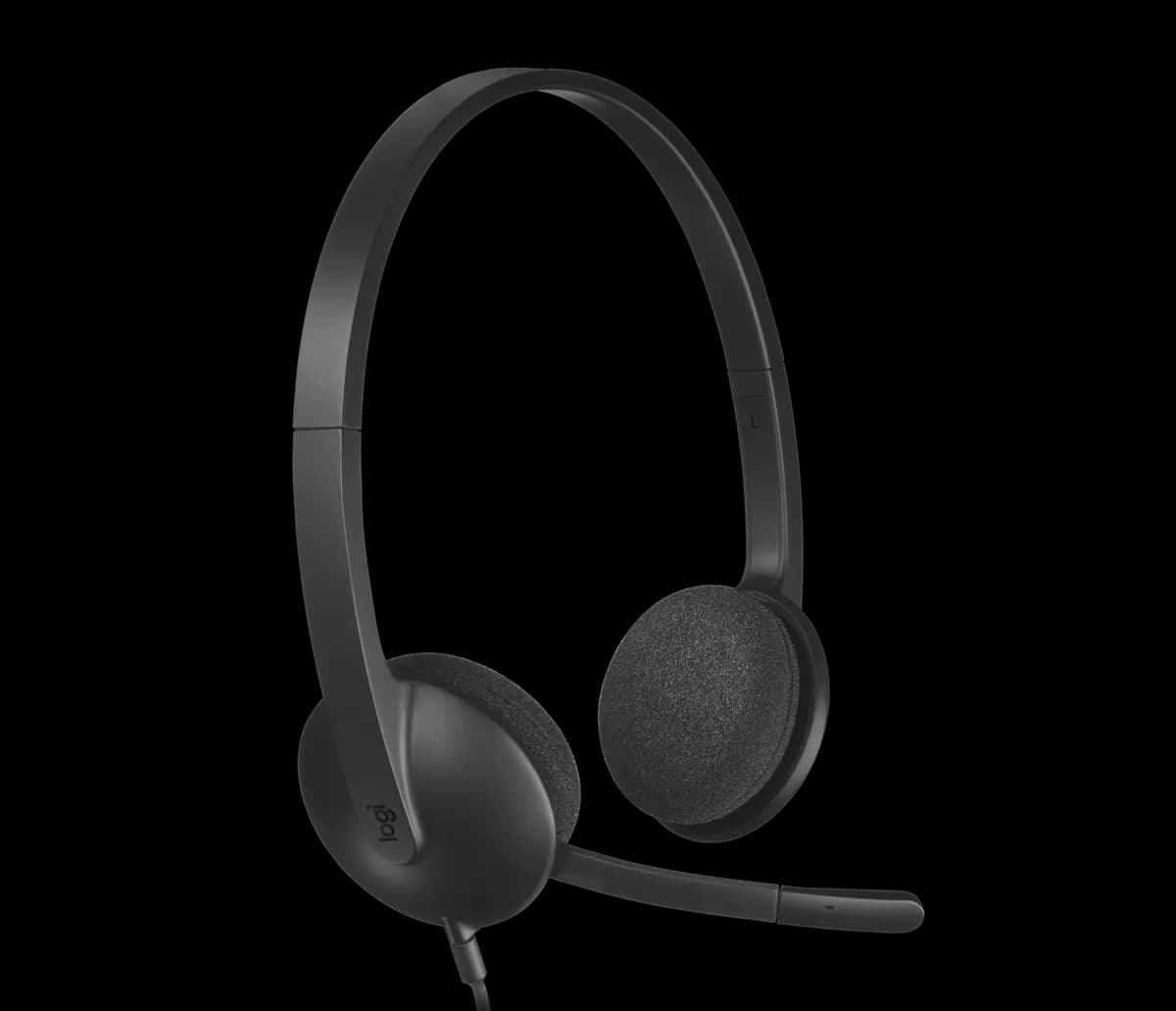 Logitech H340 USB Computer Headset - Black [6.3 in (160 mm), 6.89 in (175 mm), 2.36 in (60 mm)]