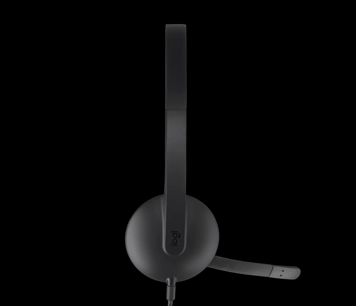 Logitech H340 USB Computer Headset - Black [6.3 in (160 mm), 6.89 in (175 mm), 2.36 in (60 mm)]