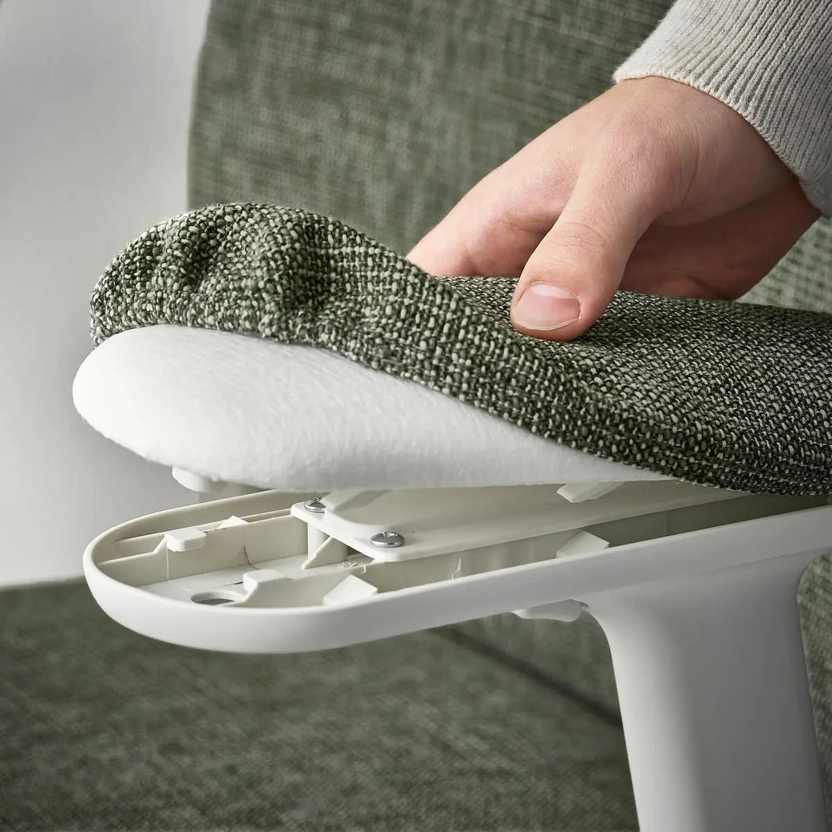 IKEA GRÖNFJÄLL Office chair with arm/headrest, Letafors green/white [Tested for 276 lb, Width 28 ", Depth 28 "]