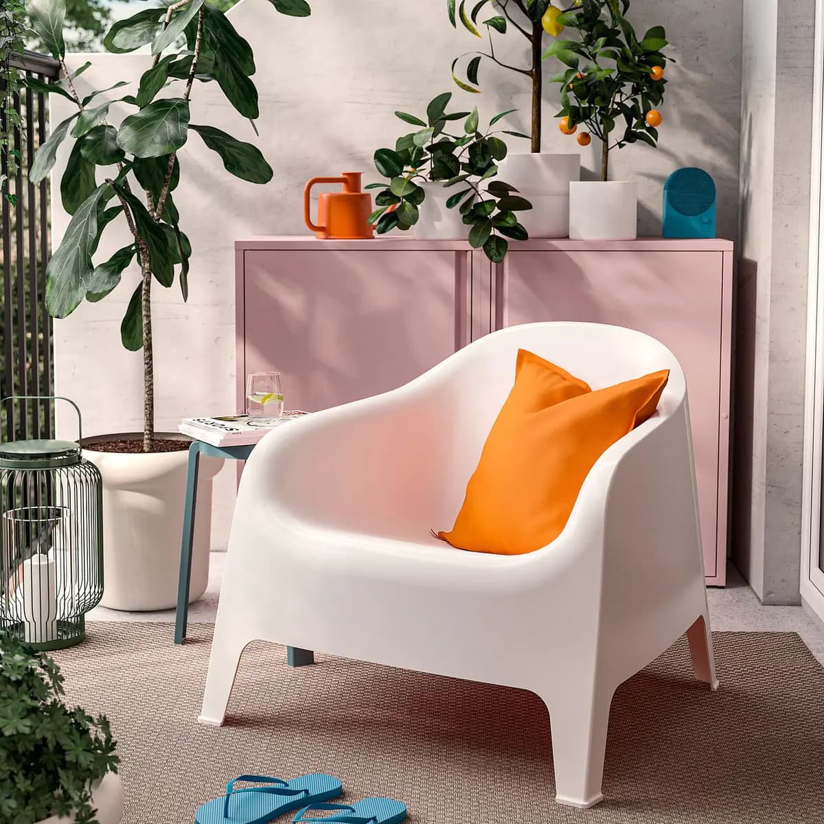 IKEA SKARPÖ Armchair, outdoor, white [Width 31 7/8 ", Depth 31 1/8 ", Height 28 "]