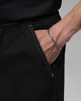 Jordan Brooklyn Men's Chino Pants Black/University Red [Body: 100% cotton. Pockets/Waist lining: 100% polyester., Machine wash, XS-3XL]