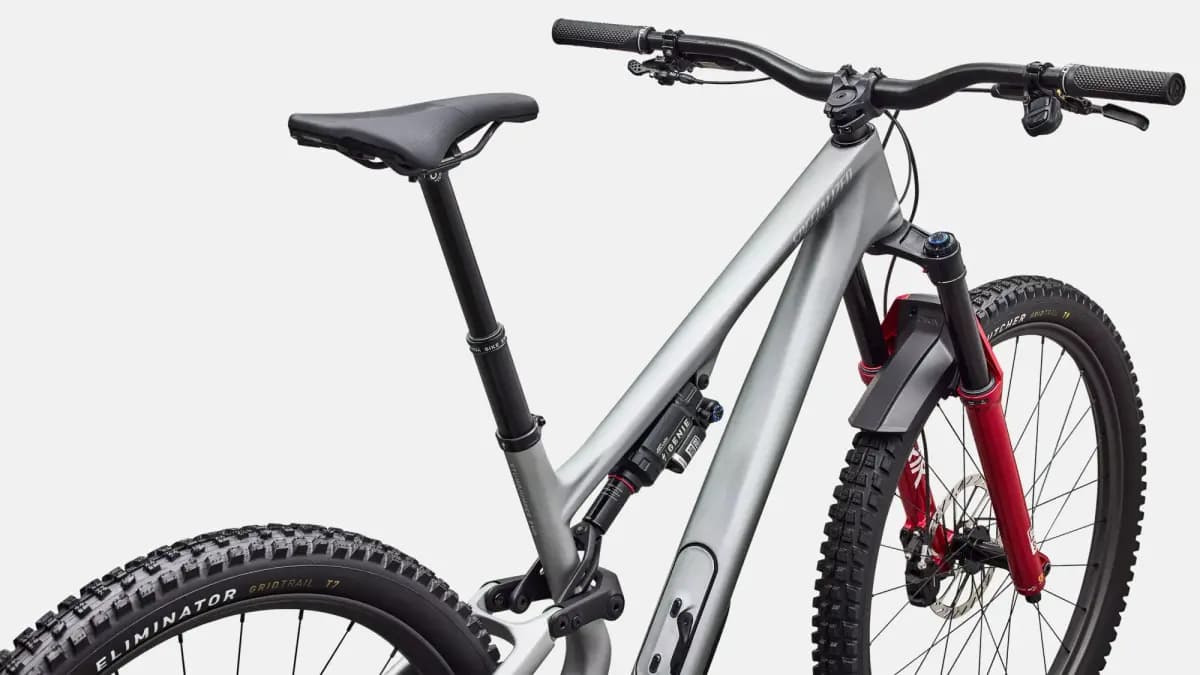Specialized Stumpjumper 15 EVO Pro [FACT 11m carbon chassis and rear-end, Trail Geometry, SWATÃ¢â€žÂ¢ Door integration, head tube angle adjustment, threaded BB, internal brake and 