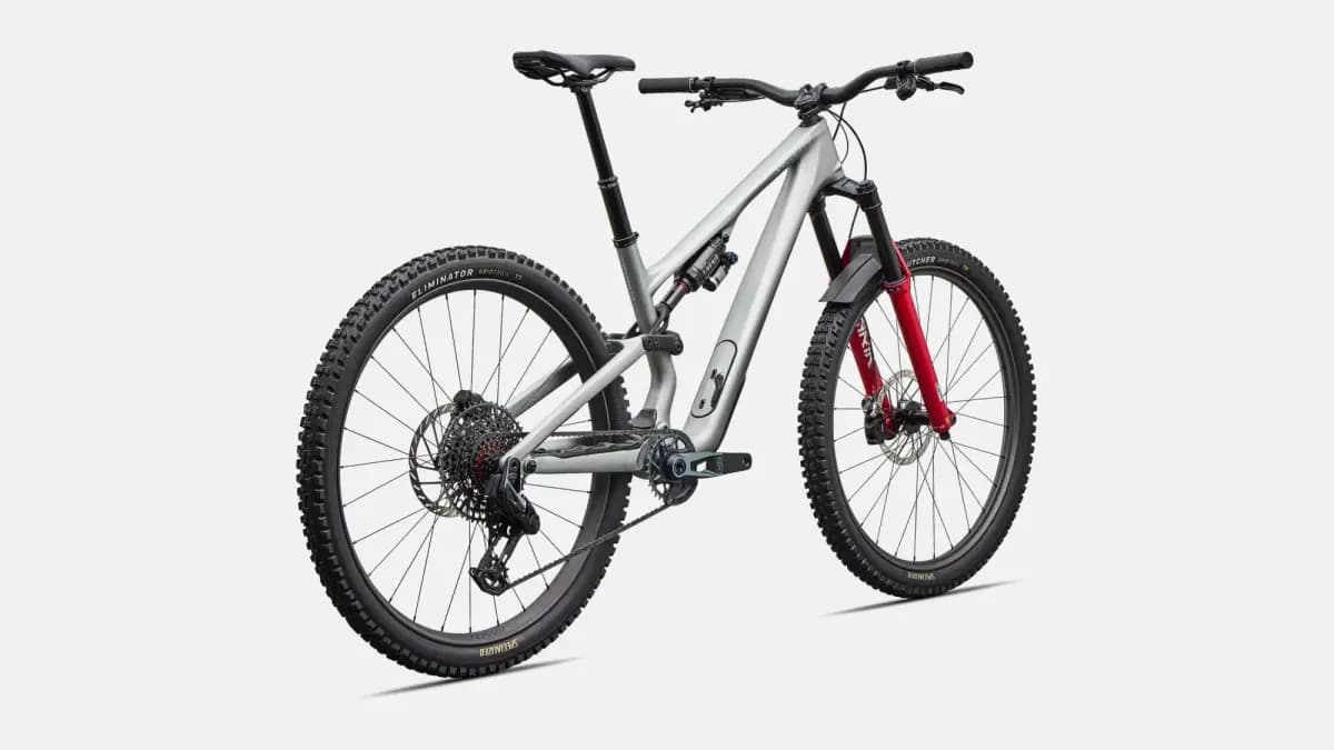 Specialized Stumpjumper 15 EVO Pro [FACT 11m carbon chassis and rear-end, Trail Geometry, SWATÃ¢â€žÂ¢ Door integration, head tube angle adjustment, threaded BB, internal brake and 