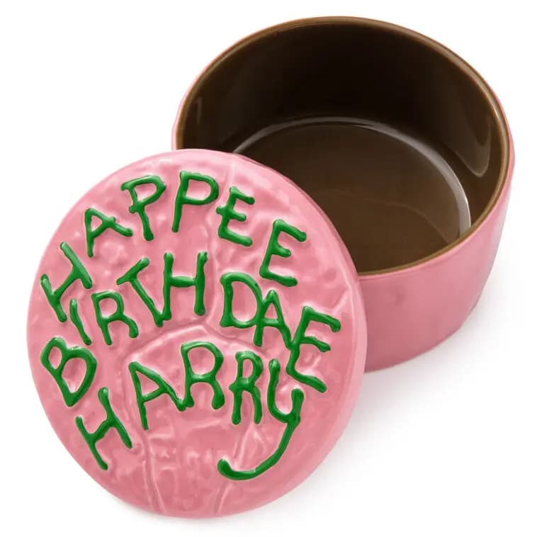 Harry Potter Birthday Cake Lidded Trinket Dish [Happee Birthdae Harry, 4'' W x 2.5'' H x 4'' D, Ceramic., To clean, wipe with a damp cloth.]
