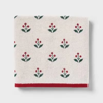 Threshold Holly Christmas Bath Towel Ivory - Thresholdâ„¢ [100% Cotton, Midweight (450-550 GSM), HOHENSTEIN HTTI]