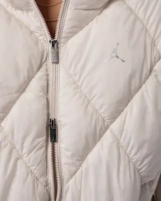 Jordan Brooklyn Women's Puffer Jacket Pearl White [Body: 100% nylon. Lining/Fill: 100% polyester., Machine wash, XS (0–2)-XXL (20–22)]