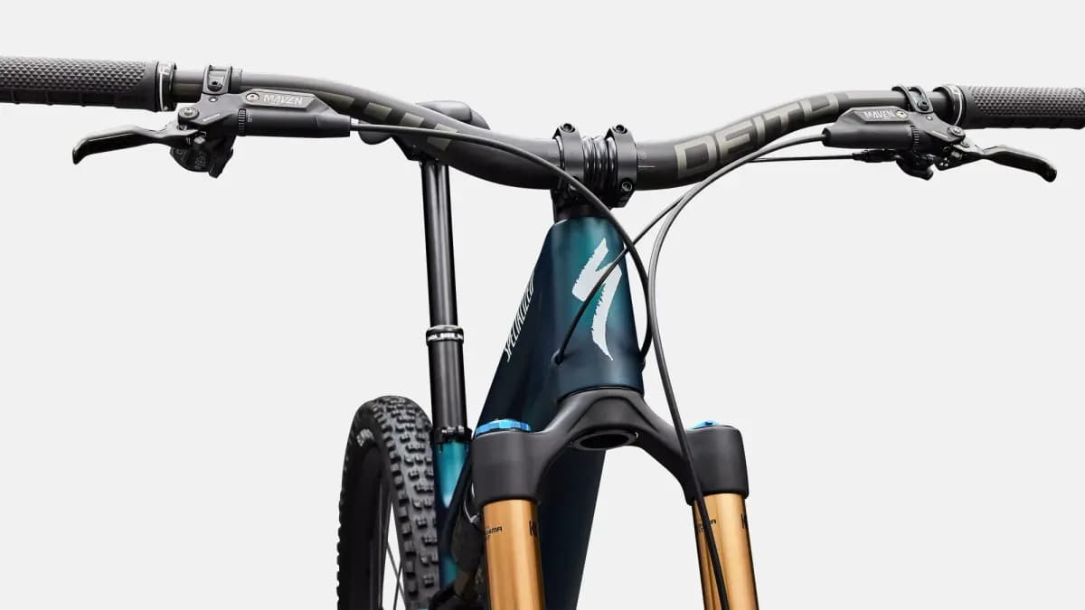 Specialized Stumpjumper 15 EVO Pro  - SRAM X0 AXS, FOX Factory [FACT 11m carbon chassis and rear-end, Trail Geometry, SWATÃ¢â€žÂ¢ Door integration, head tube angle adjustment, thre