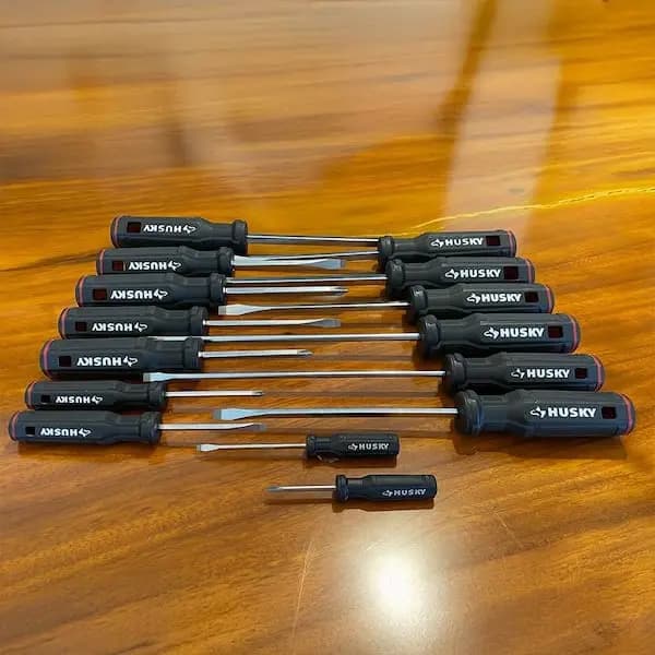 Husky 15PIECE MAGNETIC SCREWDRIVER SET(Phillips-Slotted), 246340154 [Drive Style: Phillips-Slotted, Hand Tool Type: Screwdriver Set, Individual/Set: Set]