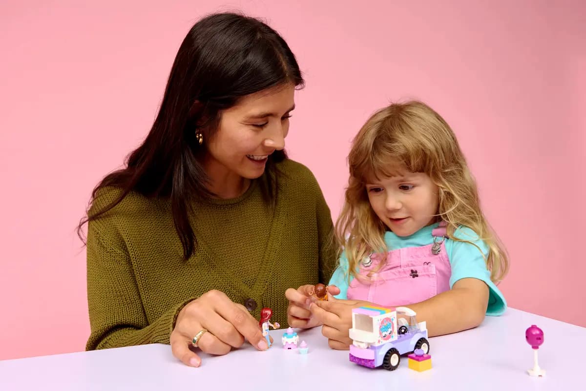 LEGO Unicorn Cake Delivery Car 42675 [67 pieces, ages 4+, Friends]