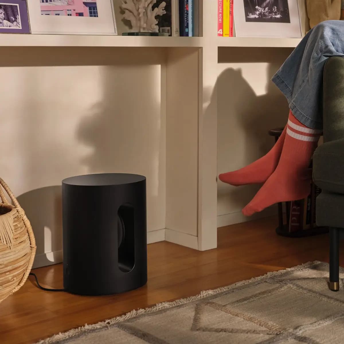 Sonos Sub Mini - White [As low as 25 Hz, 12.01 in (305 mm), 9.06 in (230 mm)]