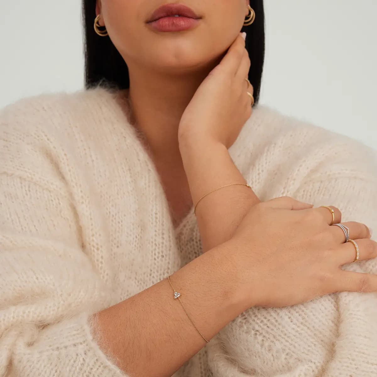 Mejuri Lotus Bracelet 18k Gold Vermeil - Lab Grown White Sapphire [18k Gold Vermeil - Lab Grown White Sapphire, 2.5 mm, 5.4 mm]