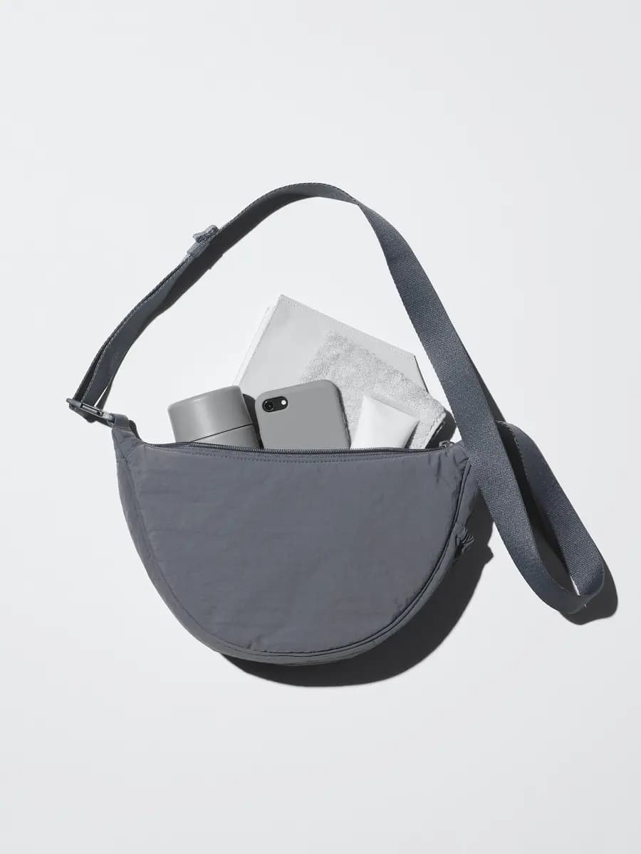 Uniqlo Round Mini Shoulder Bag Purple [Imported, Do not wash, Do not dry clean, PURPLE]