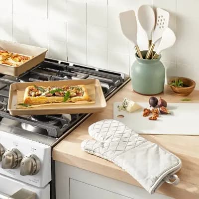 Figmint 9"x13" Nonstick Aluminized Steel Small Cookie Sheet Gold - Figmintâ„¢: Baking Pan, Oven-Safe, Dishwasher-Safe [Aluminized Steel, 1.45 Pounds, Rectangle (shape)]