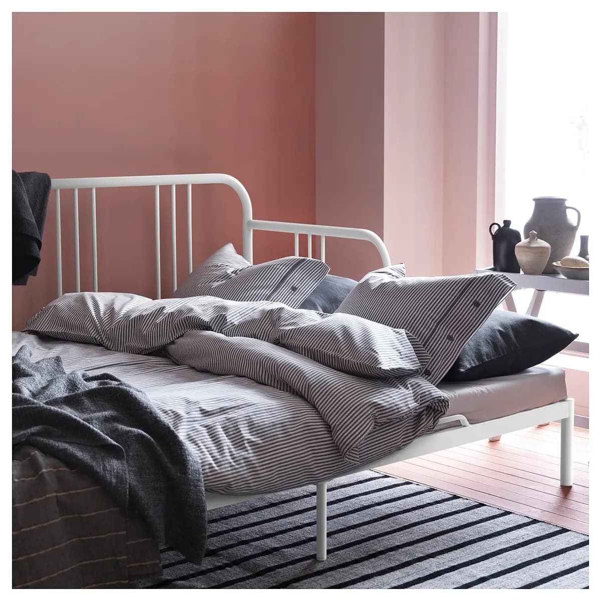 IKEA FYRESDAL Daybed frame, white [Width 41 3/8 ", Height 37 ", Length 77 1/2 "]