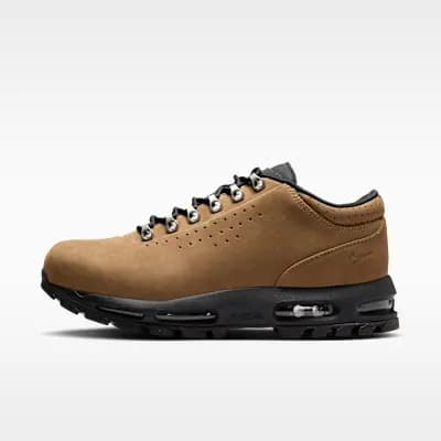 Nike Air Max Goadome Low SP Men's Boots Taupe/Black/University Red [Taupe/Black/University Red, Leather upper keeps it durable and breathable., IU5915-200]