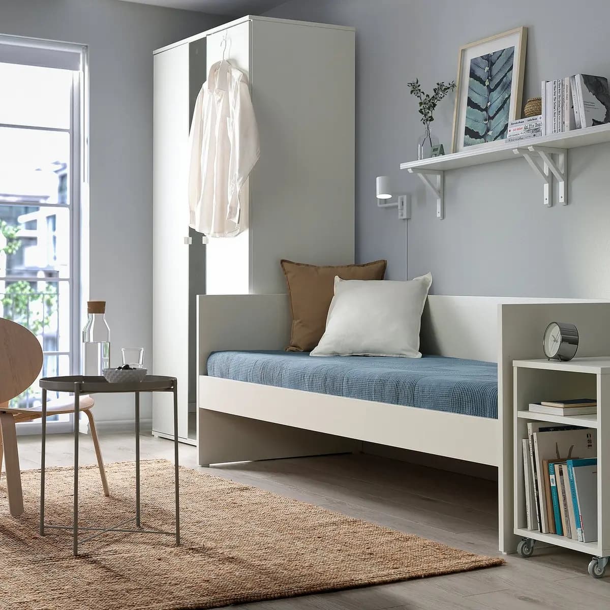 IKEA VIHALS Daybed frame, white [Width 40 1/2 ", Height 29 1/2 ", Length 77 1/8 "]
