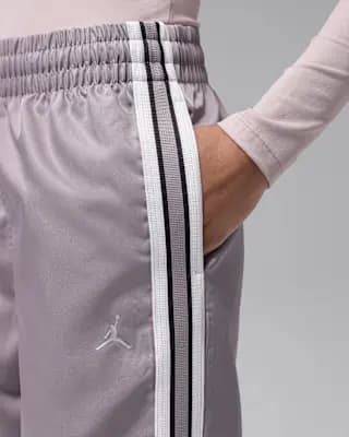 Jordan Brooklyn Women's Track Pants Purple Smoke [Body: 100% polyester. Pockets: 100% polyester., Hand wash, XS (0–2)-XXL (20–22)]