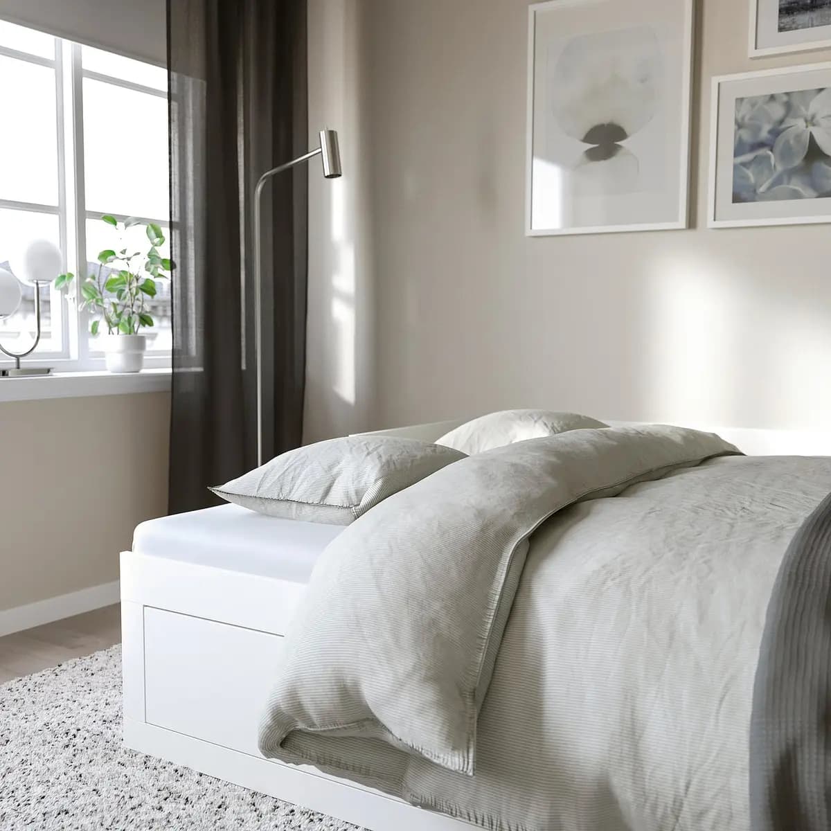 IKEA BRIMNES Daybed frame with 2 drawers, white [Width 41 ", Height 22 7/8 ", Length 76 3/4 "]