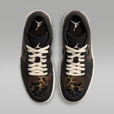 Air Jordan 1 Low SE Women's Shoes Black/Velvet Brown/Chalk [Black/Velvet Brown/Chalk, Leather upper, Foam midsole]