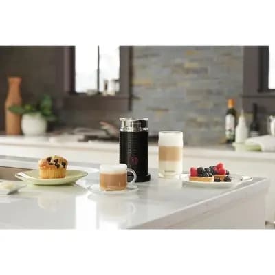 Nespresso Aeroccino Milk Frother Black [550 watts, Stainless Steel, Electric]